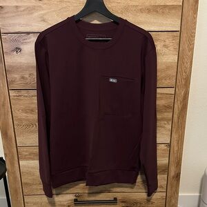 FIGS Men’s Burgundy Destin Formx top